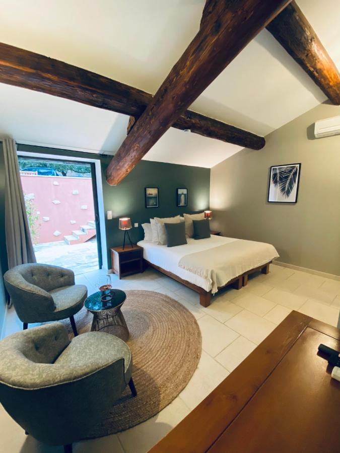 Le Jas De Joucas Hotel-Restaurant Екстериор снимка
