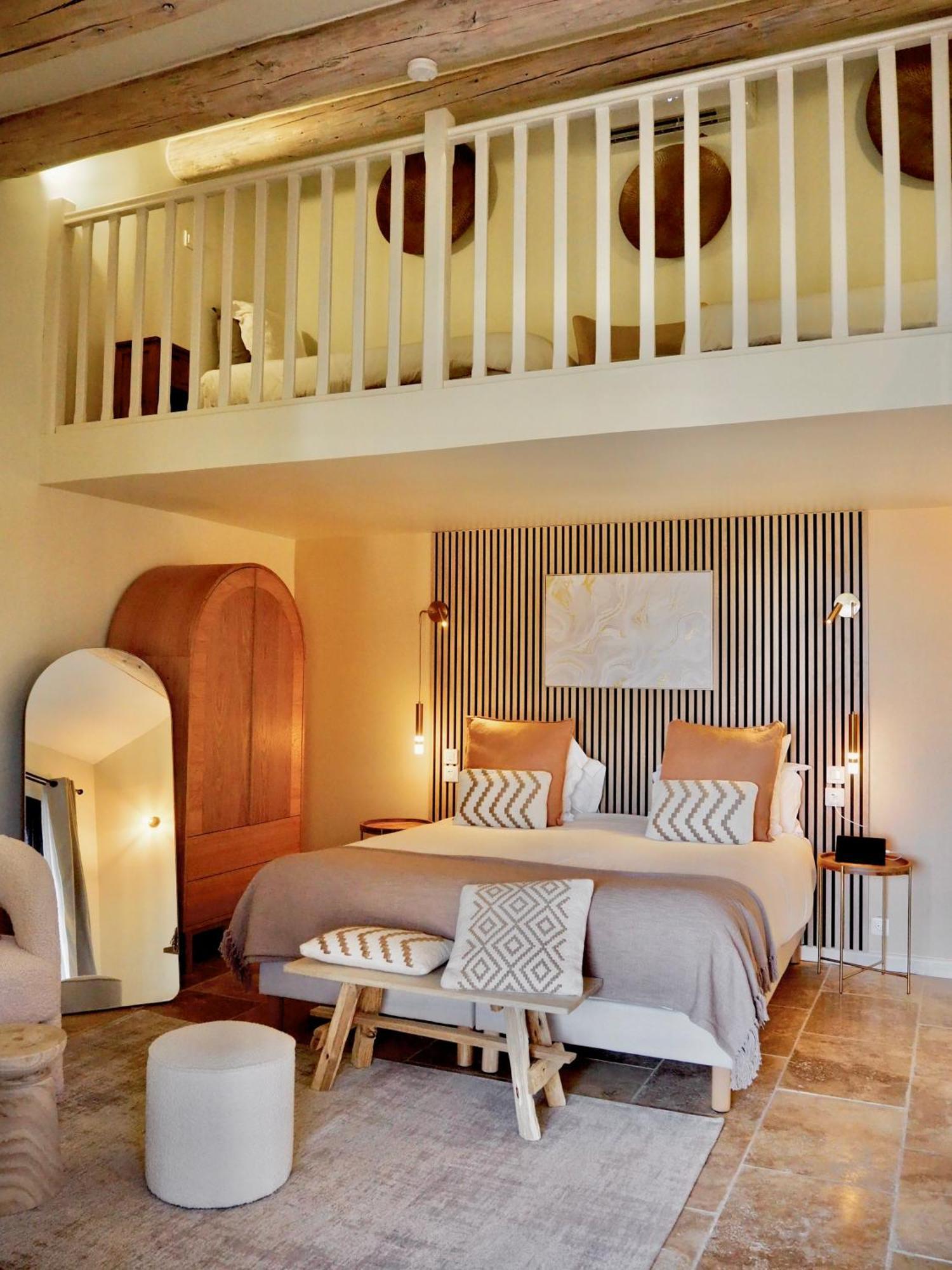 Le Jas De Joucas Hotel-Restaurant Екстериор снимка